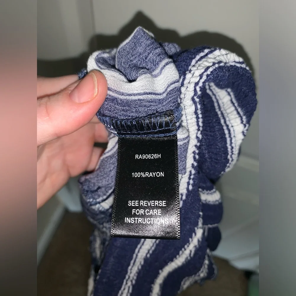 Women’s Blue and White Striped Romper - Size Medium - Picture 5 of 6